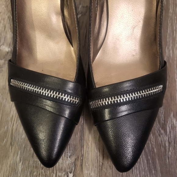Moda spana Black heels size 7.5 with zipper embellishment - Picture 2 of 12